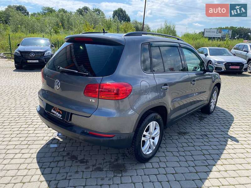 Внедорожник / Кроссовер Volkswagen Tiguan 2016 в Львове