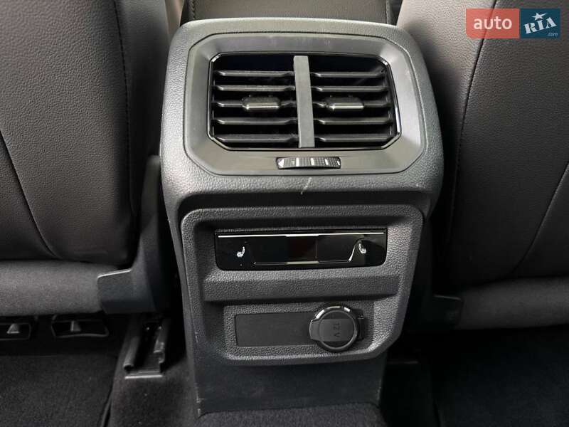 Внедорожник / Кроссовер Volkswagen Tiguan 2022 в Киеве