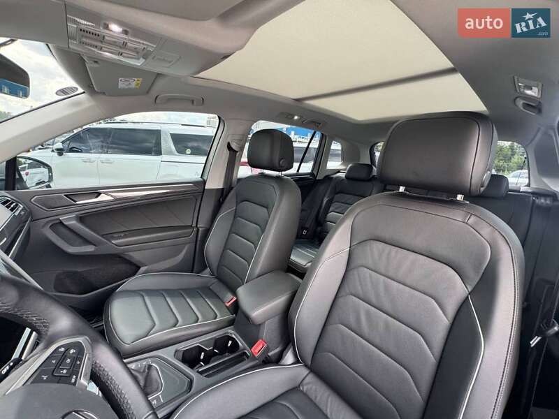 Внедорожник / Кроссовер Volkswagen Tiguan 2022 в Киеве