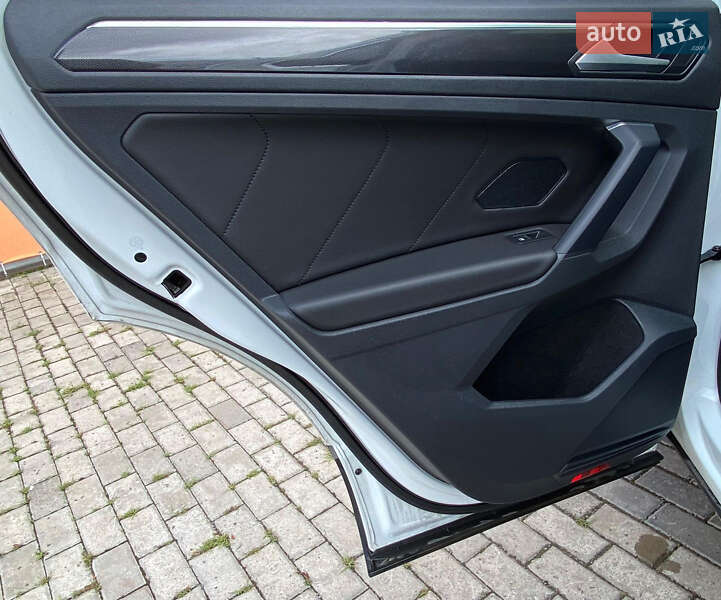 Внедорожник / Кроссовер Volkswagen Tiguan 2022 в Ровно