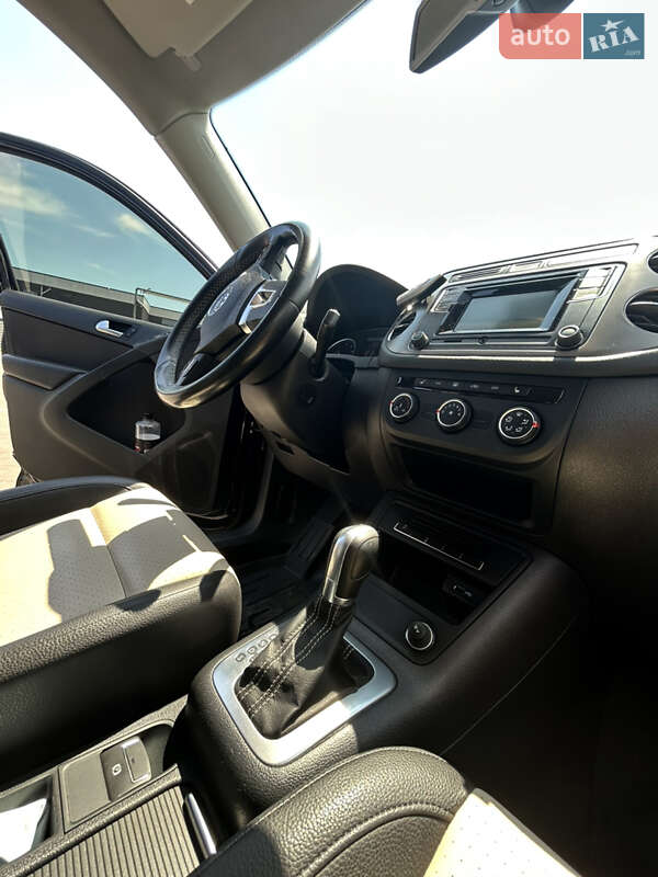 Позашляховик / Кросовер Volkswagen Tiguan 2015 в Черкасах фото 19 Позашляховик / Кросовер Volkswagen Tiguan 2015 в Черкасах