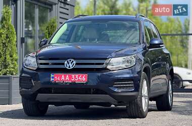 Позашляховик / Кросовер Volkswagen Tiguan 2015 в Львові