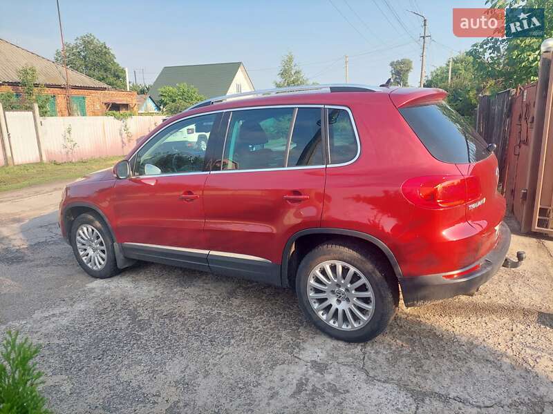 Внедорожник / Кроссовер Volkswagen Tiguan 2011 в Кременчуге