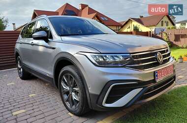 Внедорожник / Кроссовер Volkswagen Tiguan 2023 в Ивано-Франковске