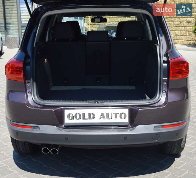 Позашляховик / Кросовер Volkswagen Tiguan 2016 в Одесі