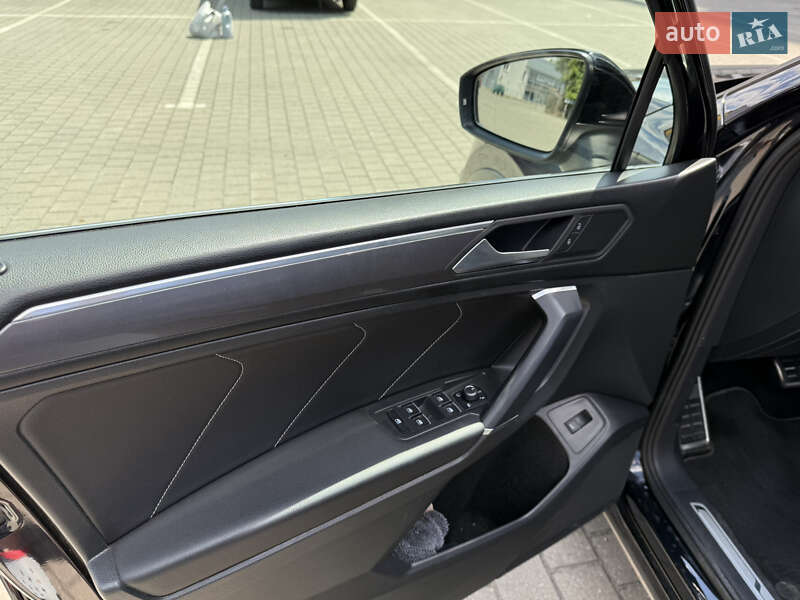 Позашляховик / Кросовер Volkswagen Tiguan 2019 в Львові