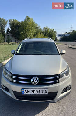 Внедорожник / Кроссовер Volkswagen Tiguan 2014 в Днепре