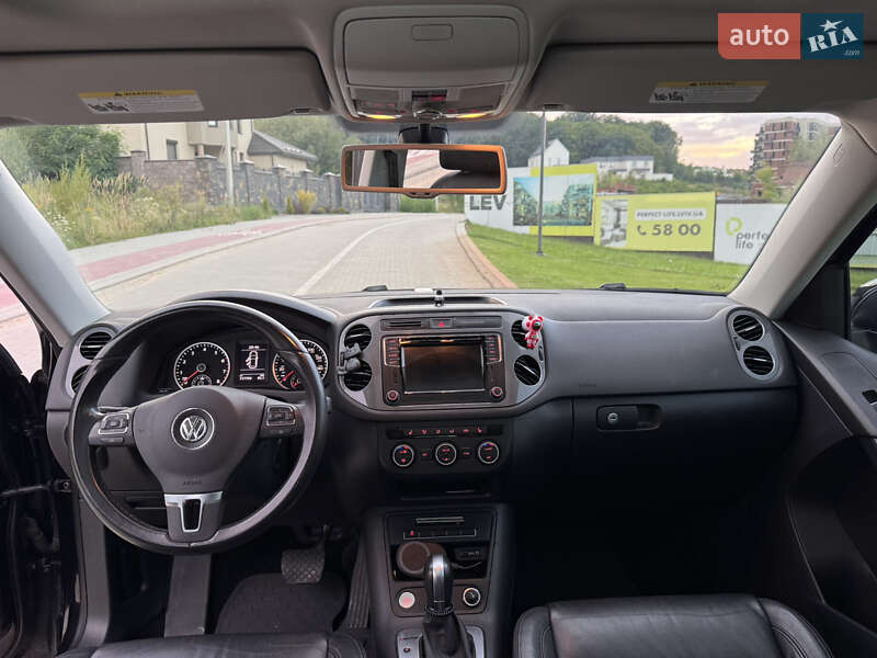 Внедорожник / Кроссовер Volkswagen Tiguan 2017 в Винниках