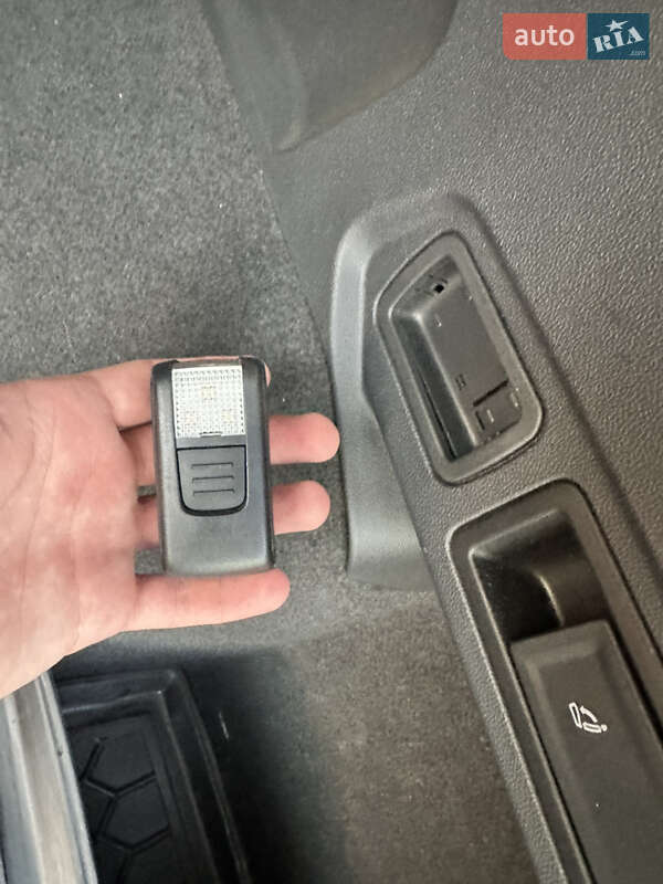 Внедорожник / Кроссовер Volkswagen Tiguan 2019 в Староконстантинове