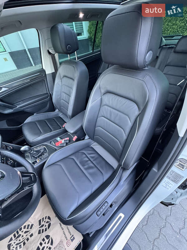 Внедорожник / Кроссовер Volkswagen Tiguan 2017 в Луцке