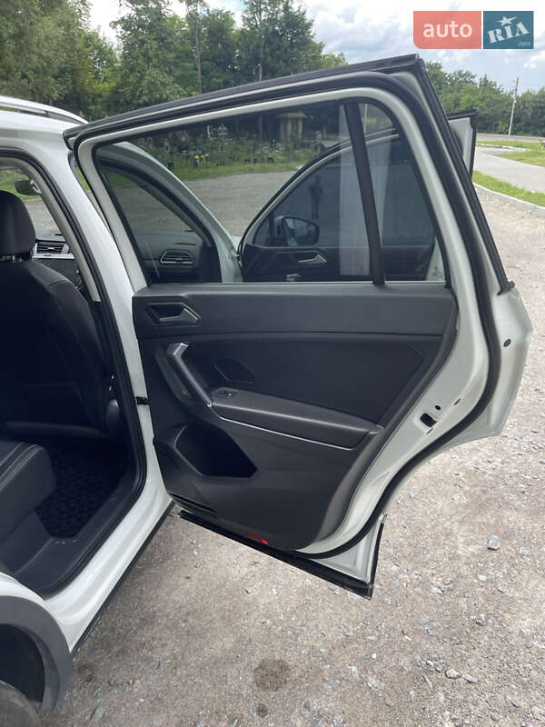 Внедорожник / Кроссовер Volkswagen Tiguan 2019 в Львове фото 31 Внедорожник / Кроссовер Volkswagen Tiguan 2019 в Львове