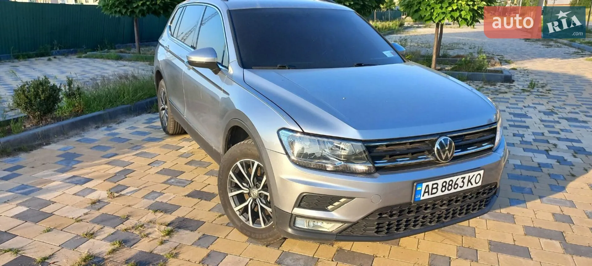 2020 Volkswagen Tiguan - фото 1