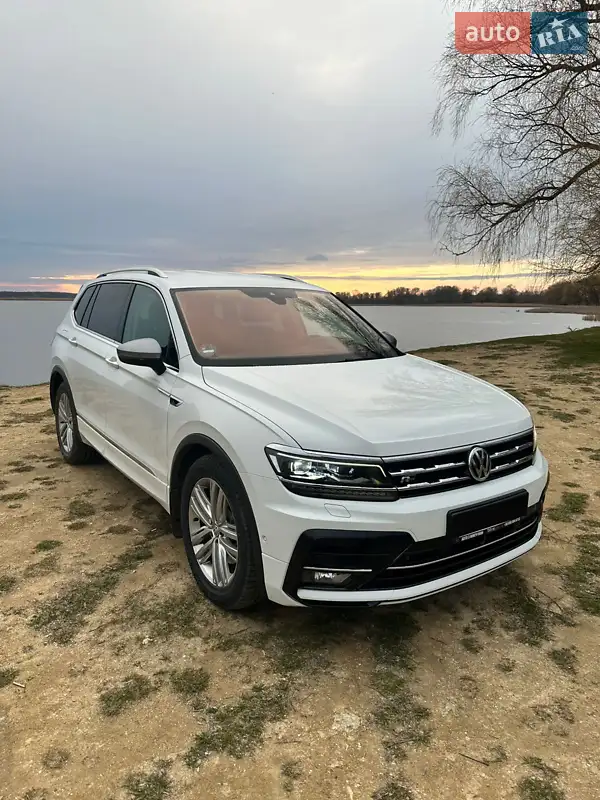 Volkswagen Tiguan 2019 VIN WVGZZZ5NZLM003195 фото оголошення 43 з 81
