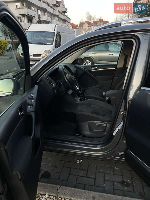 Внедорожник / Кроссовер Volkswagen Tiguan 2013 в Ровно