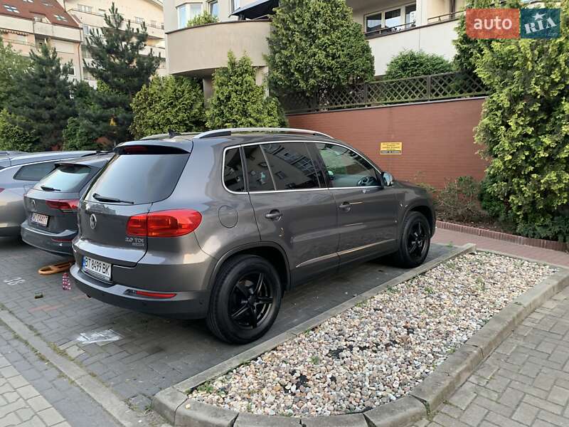 Внедорожник / Кроссовер Volkswagen Tiguan 2013 в Ровно