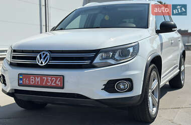 Внедорожник / Кроссовер Volkswagen Tiguan 2016 в Киеве