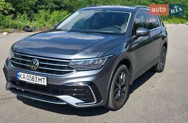 Позашляховик / Кросовер Volkswagen Tiguan 2022 в Києві