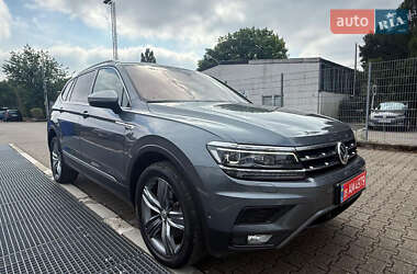 Внедорожник / Кроссовер Volkswagen Tiguan 2020 в Киеве