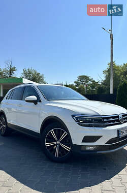 Внедорожник / Кроссовер Volkswagen Tiguan 2020 в Одессе