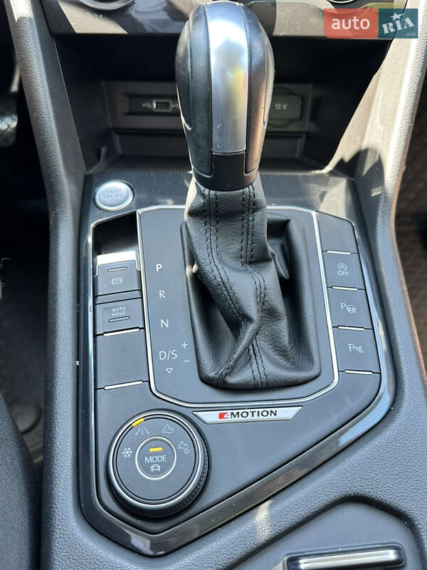 Внедорожник / Кроссовер Volkswagen Tiguan 2020 в Одессе