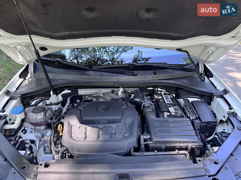 Внедорожник / Кроссовер Volkswagen Tiguan 2022 в Белой Церкви фото 23 Внедорожник / Кроссовер Volkswagen Tiguan 2022 в Белой Церкви