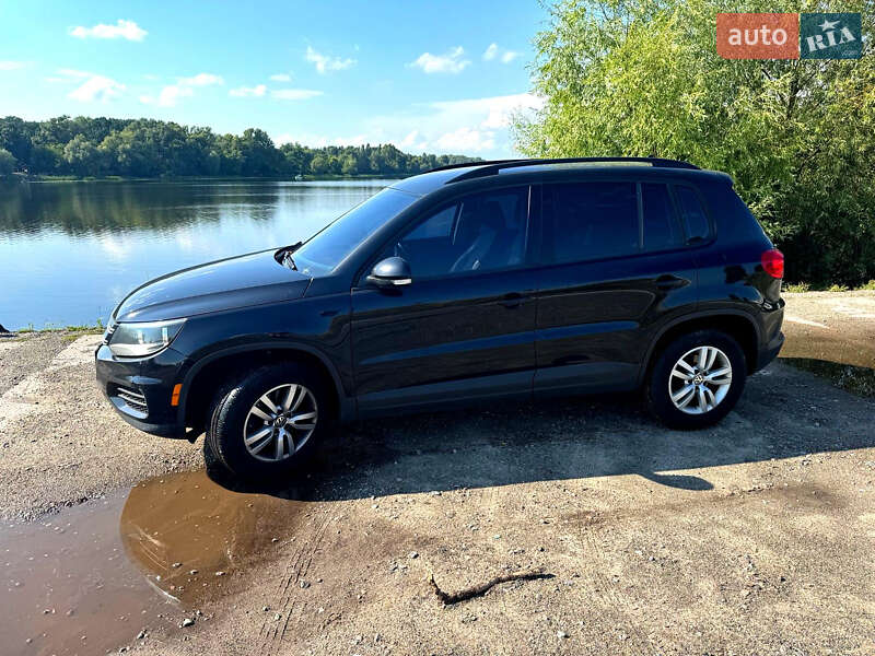 Внедорожник / Кроссовер Volkswagen Tiguan 2017 в Киеве