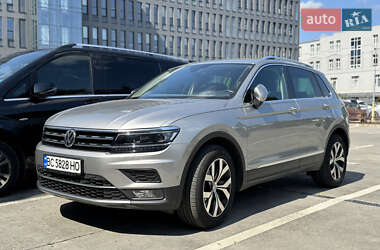 Внедорожник / Кроссовер Volkswagen Tiguan 2019 в Львове