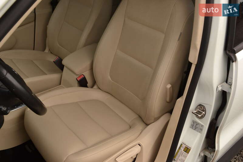 Позашляховик / Кросовер Volkswagen Tiguan 2017 в Луцьку