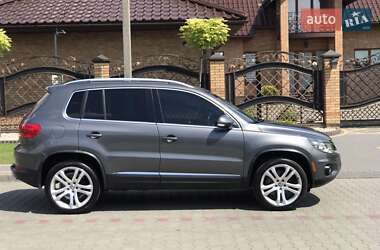 Внедорожник / Кроссовер Volkswagen Tiguan 2012 в Луцке