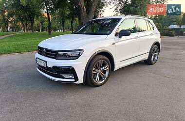 Позашляховик / Кросовер Volkswagen Tiguan 2017 в Києві