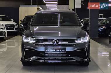 Внедорожник / Кроссовер Volkswagen Tiguan 2021 в Николаеве