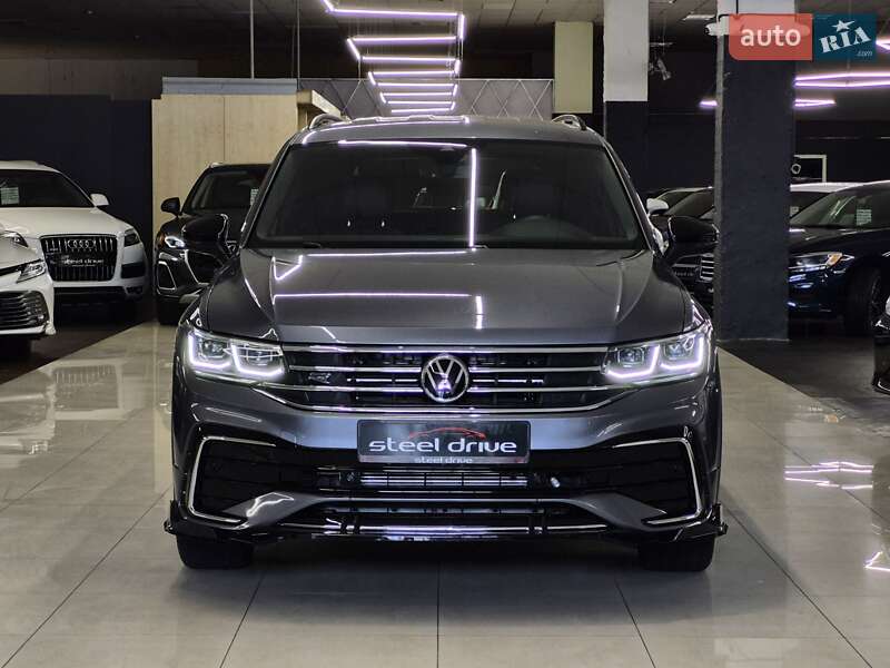 Позашляховик / Кросовер Volkswagen Tiguan 2021 в  фото Позашляховик / Кросовер Volkswagen Tiguan 2021 в