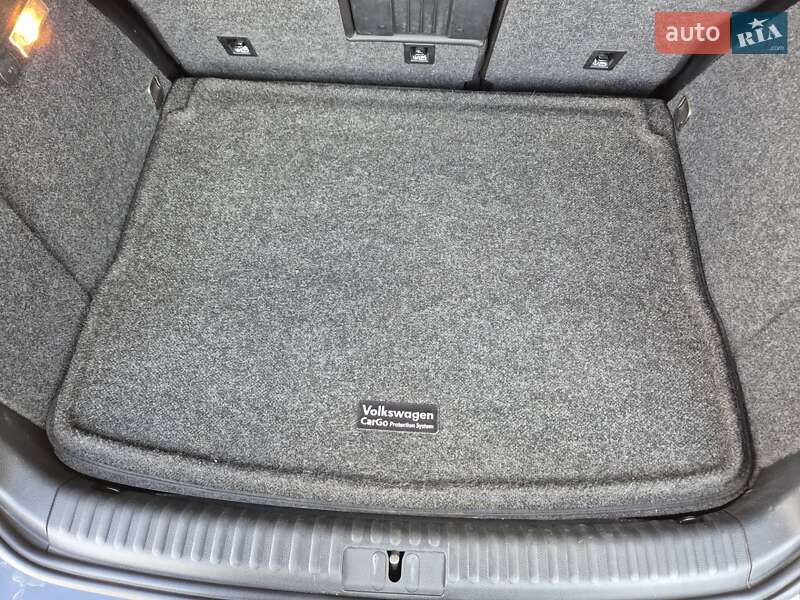 Внедорожник / Кроссовер Volkswagen Tiguan 2017 в Черкассах