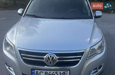 Позашляховик / Кросовер Volkswagen Tiguan 2010 в Звягелі