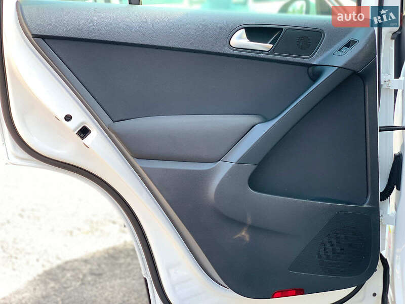 Внедорожник / Кроссовер Volkswagen Tiguan 2012 в Виннице