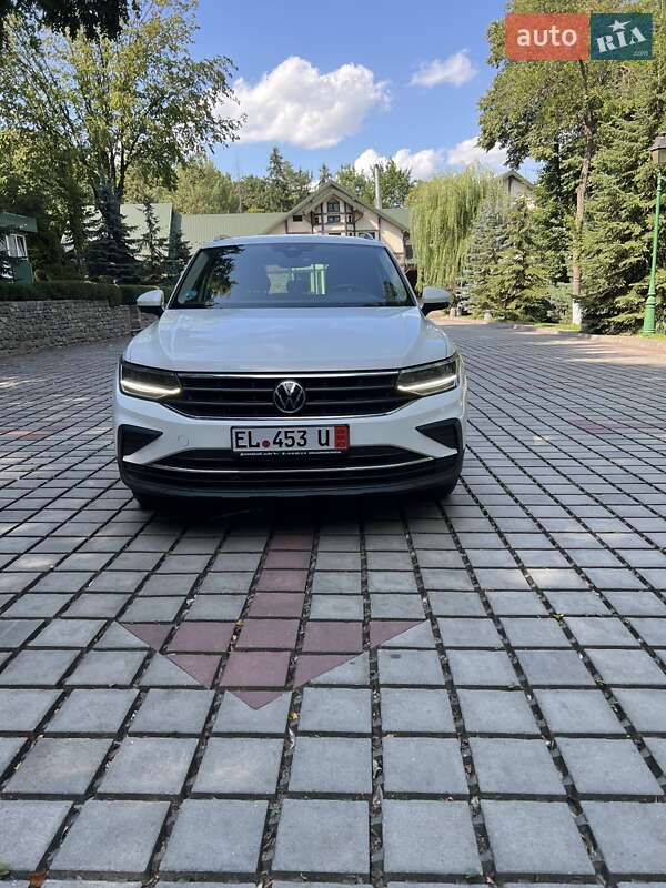Внедорожник / Кроссовер Volkswagen Tiguan 2021 в Тернополе