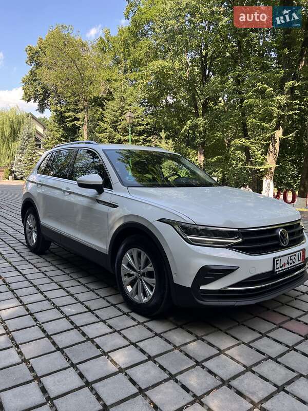Внедорожник / Кроссовер Volkswagen Tiguan 2021 в Тернополе