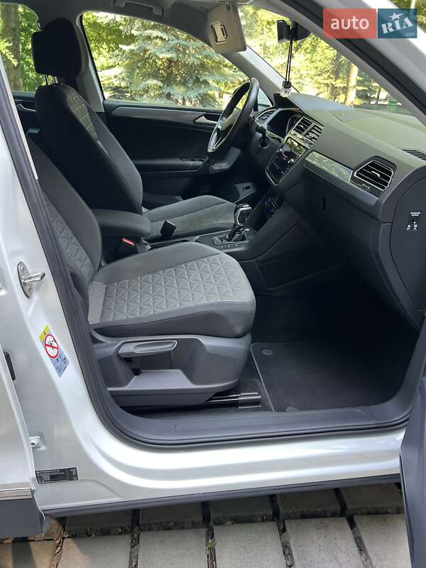 Внедорожник / Кроссовер Volkswagen Tiguan 2021 в Тернополе