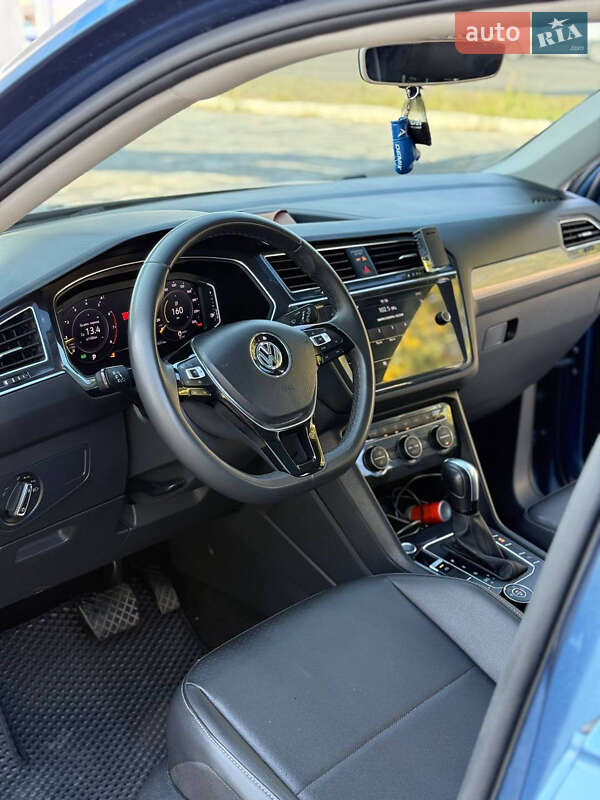 Внедорожник / Кроссовер Volkswagen Tiguan 2019 в Днепре фото 10 Внедорожник / Кроссовер Volkswagen Tiguan 2019 в Днепре