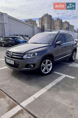 Позашляховик / Кросовер Volkswagen Tiguan 2014 в Києві