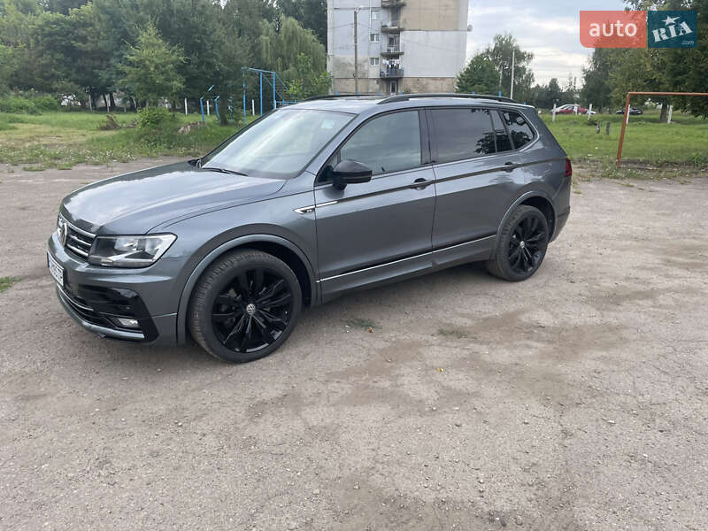 Внедорожник / Кроссовер Volkswagen Tiguan 2020 в Львове фото 5 Внедорожник / Кроссовер Volkswagen Tiguan 2020 в Львове
