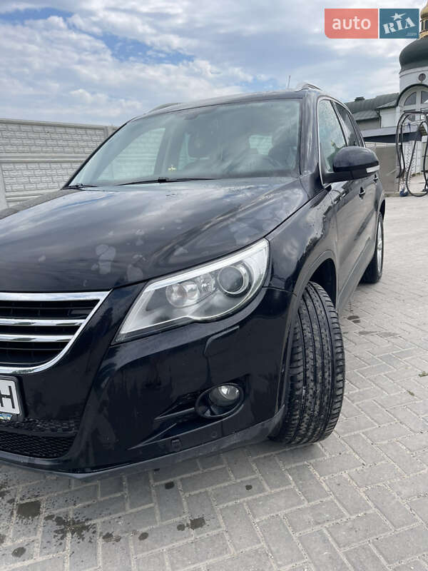 Внедорожник / Кроссовер Volkswagen Tiguan 2010 в Почаеве фото 3 Внедорожник / Кроссовер Volkswagen Tiguan 2010 в Почаеве