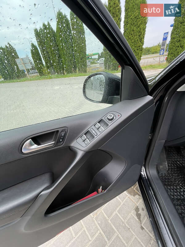 Внедорожник / Кроссовер Volkswagen Tiguan 2010 в Почаеве фото 13 Внедорожник / Кроссовер Volkswagen Tiguan 2010 в Почаеве