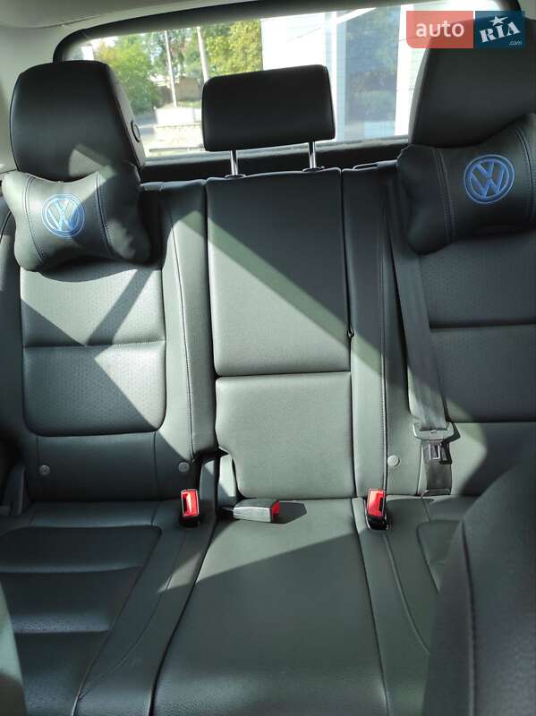 Внедорожник / Кроссовер Volkswagen Tiguan 2014 в Днепре фото 13 Внедорожник / Кроссовер Volkswagen Tiguan 2014 в Днепре