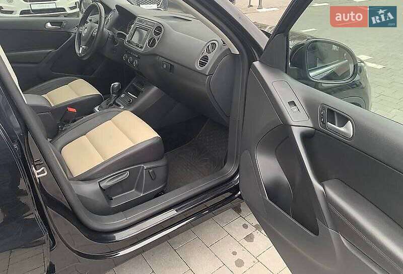Внедорожник / Кроссовер Volkswagen Tiguan 2017 в Харькове