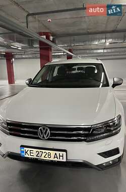 Внедорожник / Кроссовер Volkswagen Tiguan 2020 в Днепре