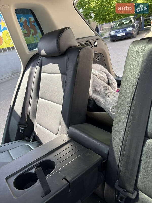 Внедорожник / Кроссовер Volkswagen Tiguan 2010 в Киеве