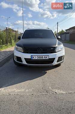Внедорожник / Кроссовер Volkswagen Tiguan 2016 в Киеве