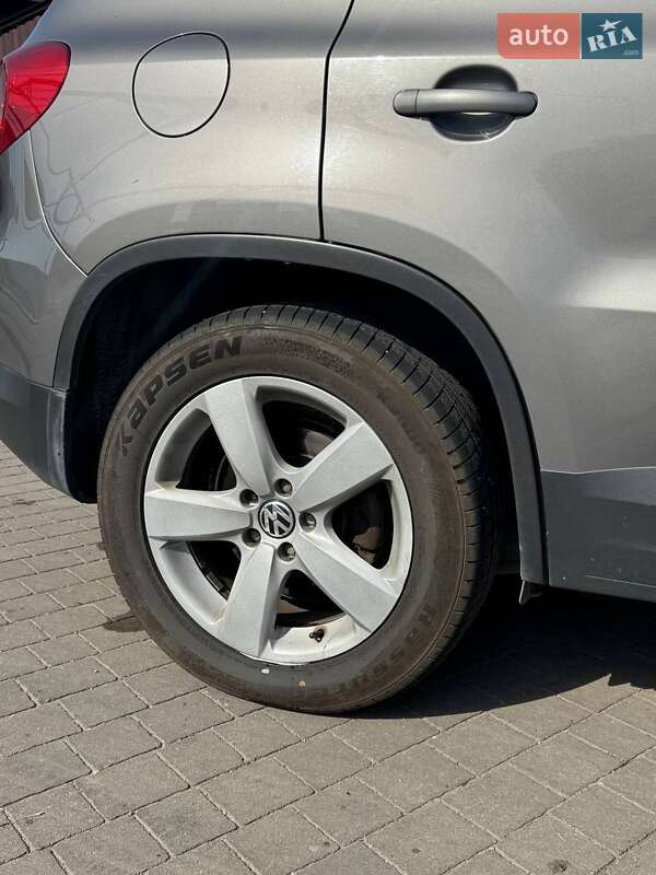 Внедорожник / Кроссовер Volkswagen Tiguan 2011 в Запорожье фото 5 Внедорожник / Кроссовер Volkswagen Tiguan 2011 в Запорожье