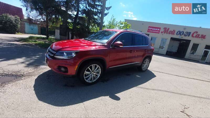 Внедорожник / Кроссовер Volkswagen Tiguan 2015 в Кривом Роге
